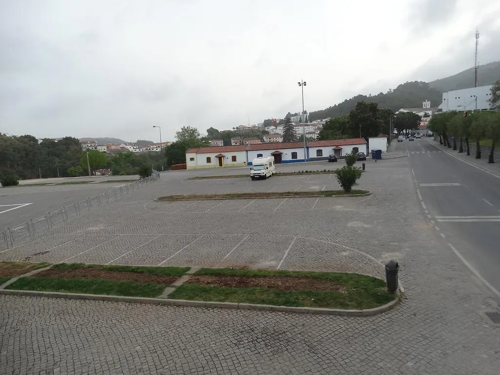 Hospedaria Descansa Pernas Monchique 0*,